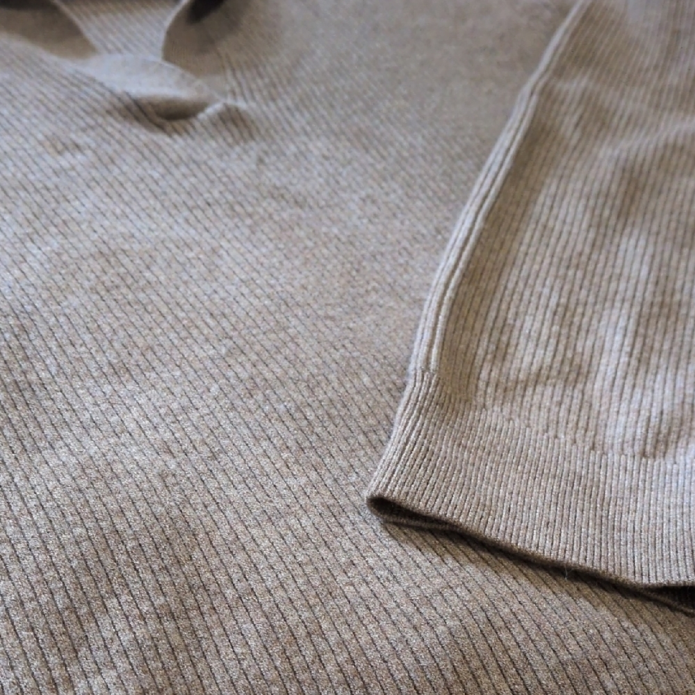 Uniqlo Women's V-Neck Sweater - Brown - Picture 5 of 5